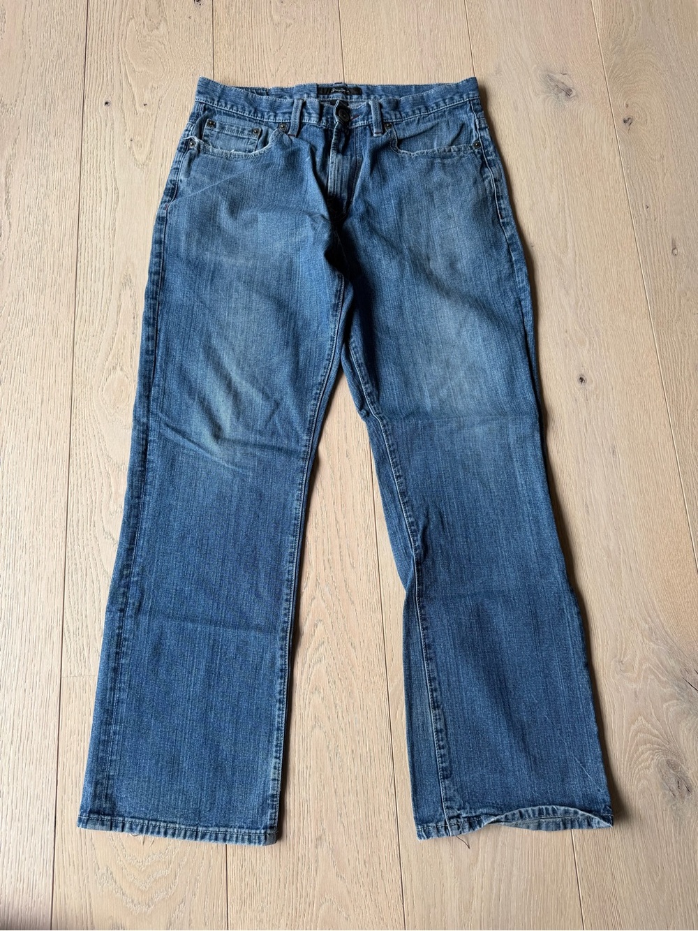 Sean John Men's Bootcut Jeans in Medium Blue Wash
